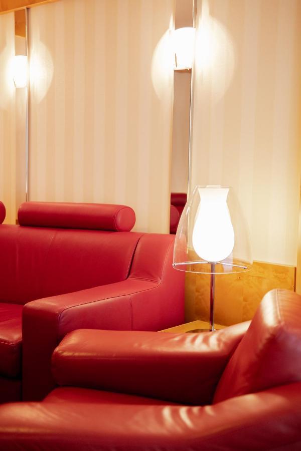 Welcome Hotel غيلسنكيرشن المظهر الخارجي الصورة