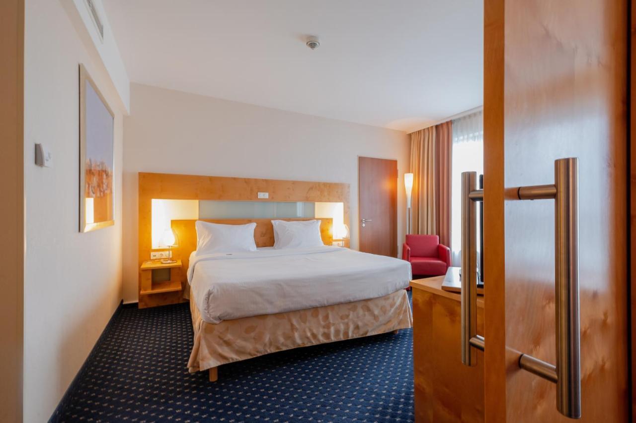 Welcome Hotel غيلسنكيرشن المظهر الخارجي الصورة